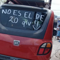 Usuario se cansa de que estén confundiendo su Bajaj Qute con el auto chino de 20 mil pesos y así reacciona