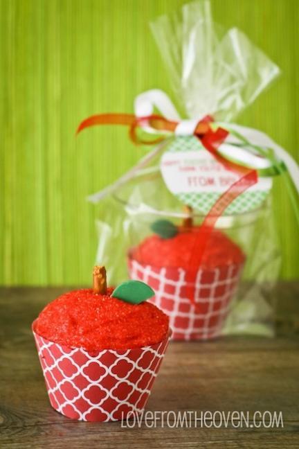 Regalo para las profesoras del nuevo curso: cupcakes con forma de manzana