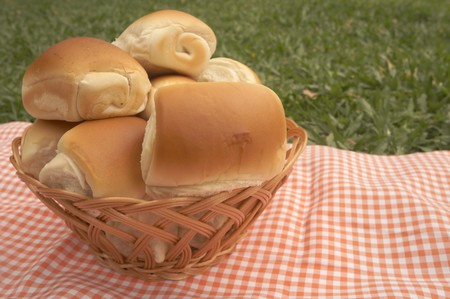 Pan casero para hacer hot dogs. Receta fácil para cocinar en cuarentena