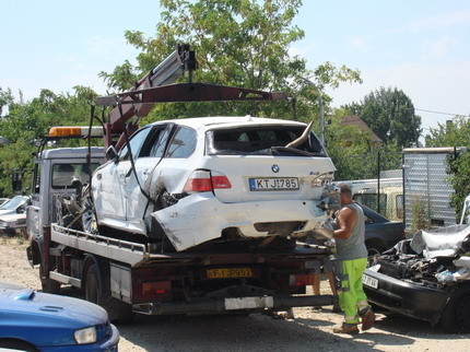BMW M5 Touring pinchazo accidente