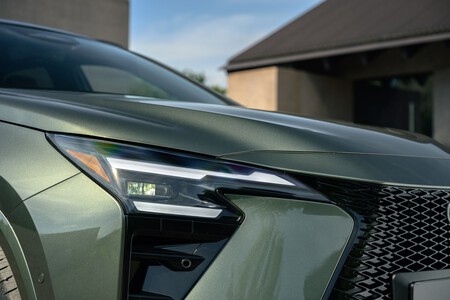 Lexus NX 2026 luces
