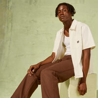 Aprovecha las rebajas de Converse con hasta un 55% en camisetas, sudaderas, pantalones y más para renovar tu armario de verano