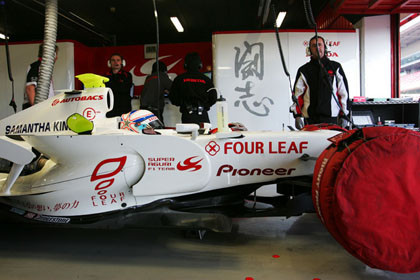 Mosley cree que la F1 perderá un equipo en 2008