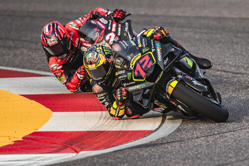 ¡MotoGP arde! Marco Bezzecchi gana en la India, Pecco Bagnaia se cae y Jorge Martín va a por el mundial