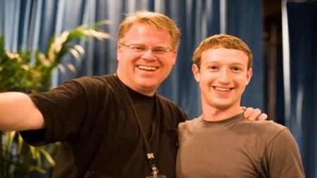 Según Zuckerberg, Facebook va a construir un motor de búsqueda