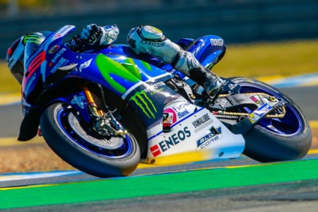 Jorge Lorenzo marca el ritmo en busca de una nueva victoria en Francia