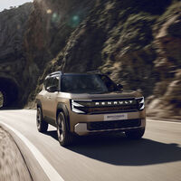 Renault se ha encontrado con un problema: no sabe cómo crecer. Y cree que su solución pasa por reconvertirse en premium