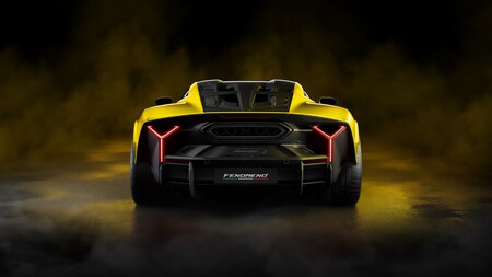 Lamborghini Fenomeno trasera