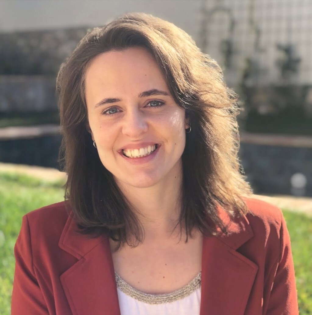 Carmen Berlanga, arquitecta experta en Feng Shui: "En el jardín es recomendable optar por muebles con diseños de líneas curvas para evitar flechas envenenadas" 