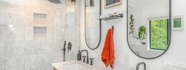 Lidl lanza una estantería que está llamada a revolucionar el almacenaje en el baño: no necesita taladros 