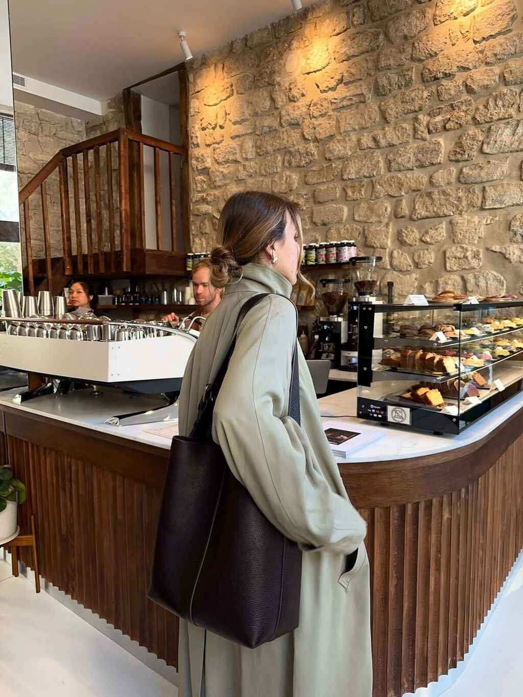 Verde esmeralda y efecto vintage: las nuevas Adidas joya que llevarás sin parar 