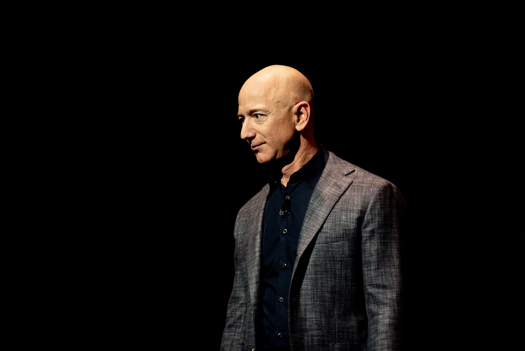 En el 2000 Amazon cayó un 80% en bolsa. La respuesta de Bezos deja una lección clara: no hay que fiarse de los mercados 