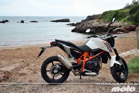 KTM 690 Duke
