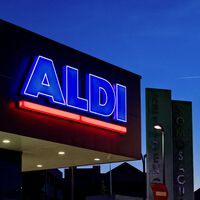 El miércoles 7 de octubre llegan a Aldi las botas tipo Columbia cómodas y baratas para recorrer la montaña 