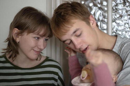 'Recién Nacidas' es la obra más luminosa de los Dardenne, pero 'La Maternal' lo hizo mejor: a los belgas se les acaba yendo de las manos el "misery porn"