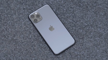 El potente iPhone 11 Pro Max de 64 GB está mucho más barato en eBay con envío nacional en esta oferta que lo deja a 1.049 euros