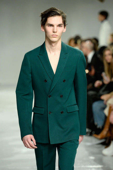El nuevo minimalismo llegó: Raf Simons y su debut en Calvin Klein desde Nueva York