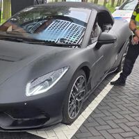La policía confisca un hiperdeportivo chino de 1.600 CV: "La normativa es para todos"