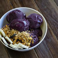 "Está de moda, sí, pero además tiene más antioxidantes que los arándanos": el sorprendente auge nutricional del açaí