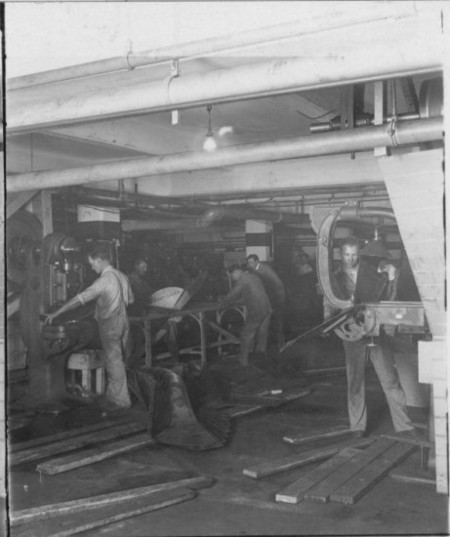 Montaje Ford Model T - 1913