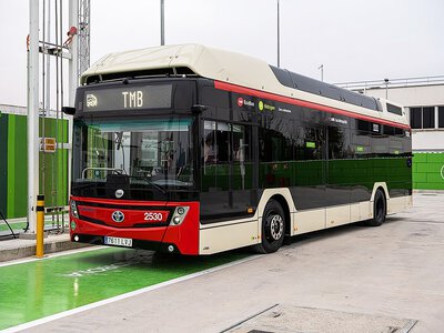 El hidrógeno será la fuente de energía de los grandes del transporte terrestre y estos ejemplos ya lo muestran