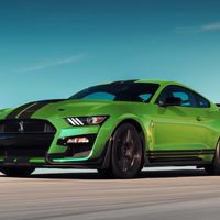 Ford Mustang Shelby GT500 se pinta de verde vibrante como en los años 70