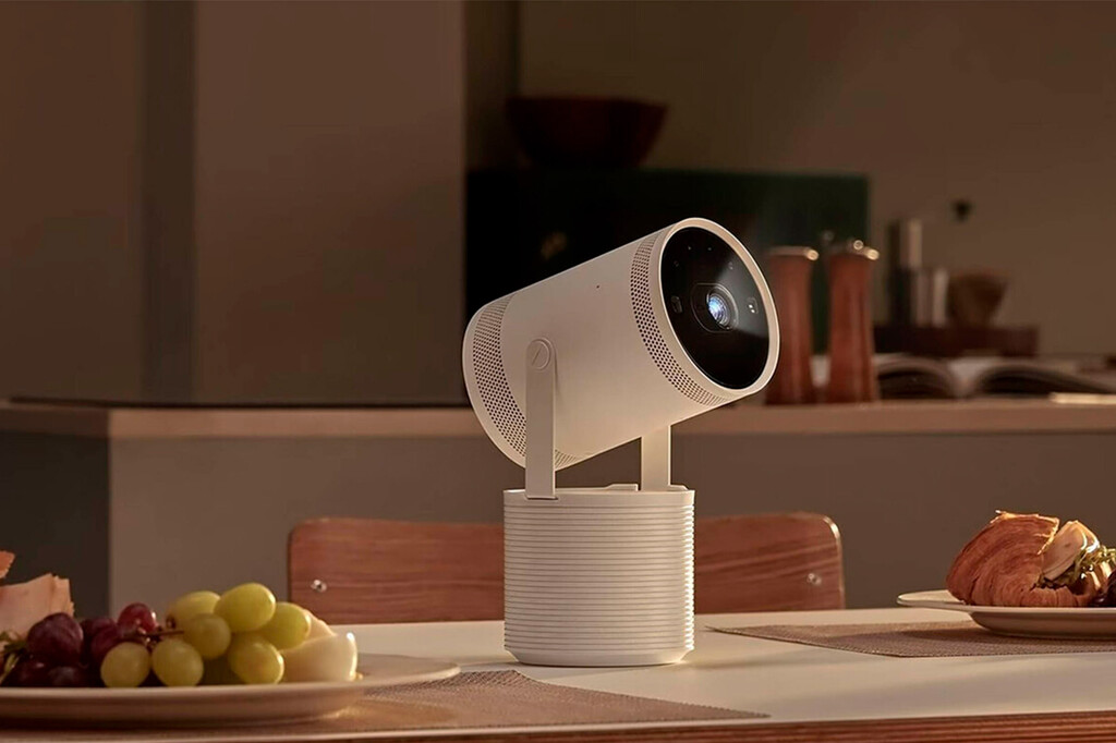 El proyector Samsung que te puedes llevar a todas partes, este fin de semana cuesta menos en las Ofertas Límite de El Corte Inglés 