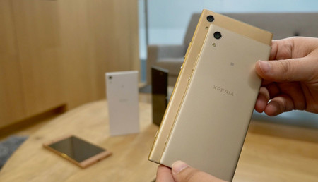 Sony prepara un smartphone de seis pulgadas de gama media para abrir 2018