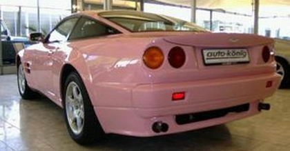 Aston Martin Vantage V8 Rosa