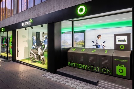 Silence quiere que las baterías de sus motos eléctricas se alquilen e intercambien por 20 euros al mes