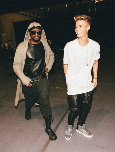 Will.I.Am y el holograma de Justin Bieber lo dan todo en '#ThatPower'