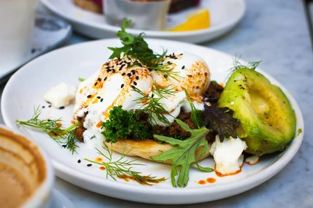 Los posibles efectos secundarios e inconvenientes de llevar una dieta keto