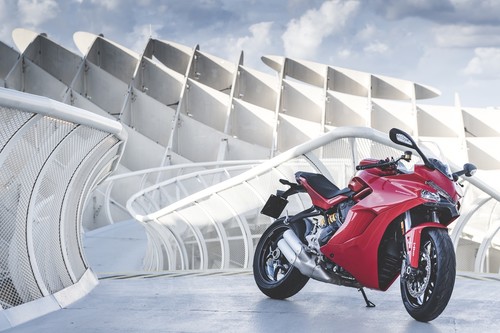 Por fin hemos conocido a la Ducati Supersport, una belleza para enamorarte y disfrutar