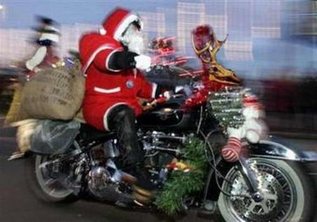 Oro, incienso y la lista de regalos moteros de Albi