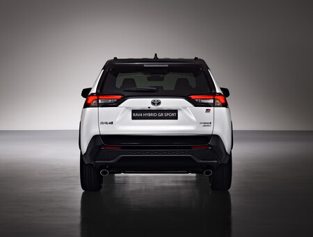 Toyota RAV4 GR Sport 8