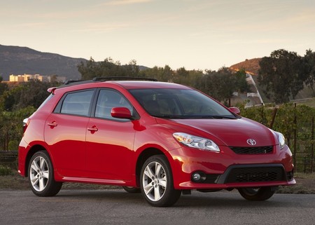 Toyota Matrix 2011 1280 01