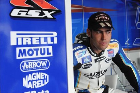 Haslam en el box de Suzuki