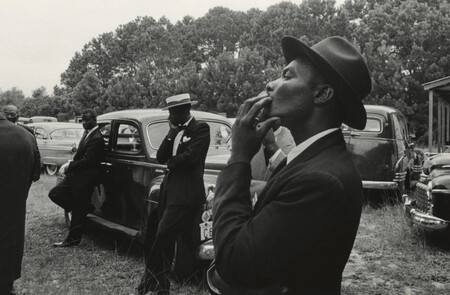 Robert Frank Funeral Santa Helena Carolina Del Sur 1955 C Robert Frank Foundation From The Americans 2048x1343