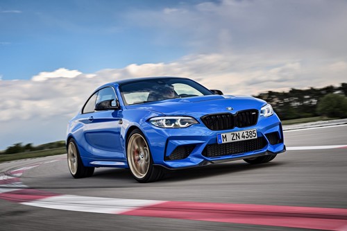 El BMW M2 CS es un festín de fibra de carbono con 450 hp listos para la acción