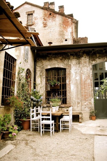 Milán, una ciudad para recorrerla a pie y degustar la mejor gastronomía en estos lugares (escondidos)