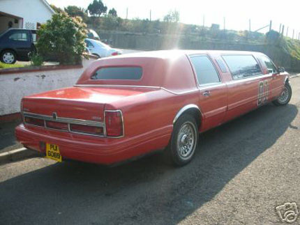 General Lee Limusina Lincoln Towncar