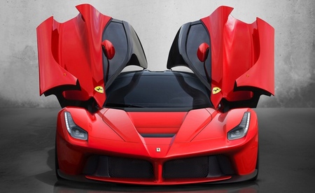 ¿Un modo puramente eléctrico del Ferrari LaFerrari captado en vídeo?