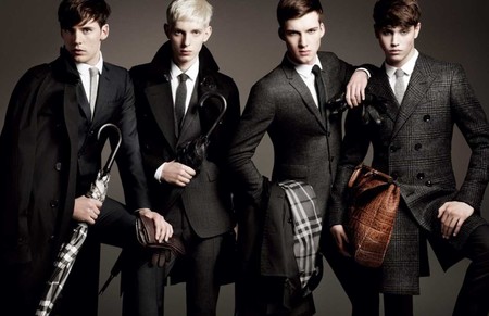 Nueve formas en las que Christopher Bailey reinventó el trench para Burberry a su paso por la firma