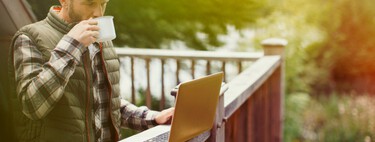 Este es el router y la antena que llegan con la conexión a Internet barata y subvencionada en España gracias al Gobierno