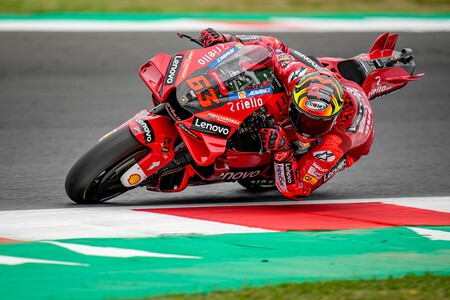 Pecco Bagnaia lidera el trenecito de Misano para acercar a Ducati al título mundial de MotoGP