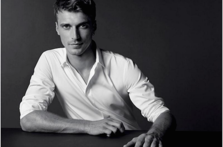 La camisa blanca un clásico de moda incombustible