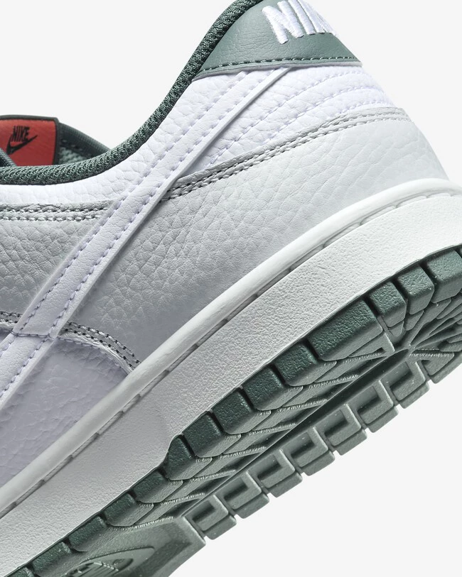 Nike Dunk Low Retro Se