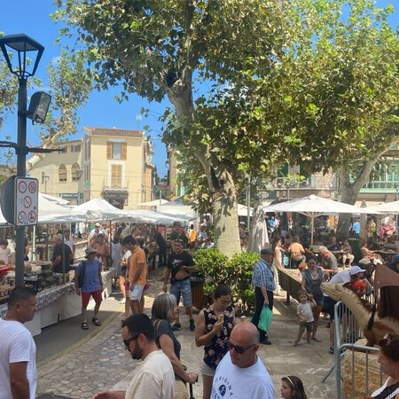 Pueblo Marinero Bonito Turistas Gentrificacion Sobreturismo España