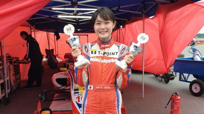 Juju Noda F4