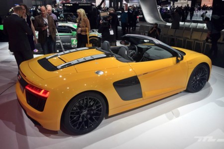 Audi R8 Spyder 1